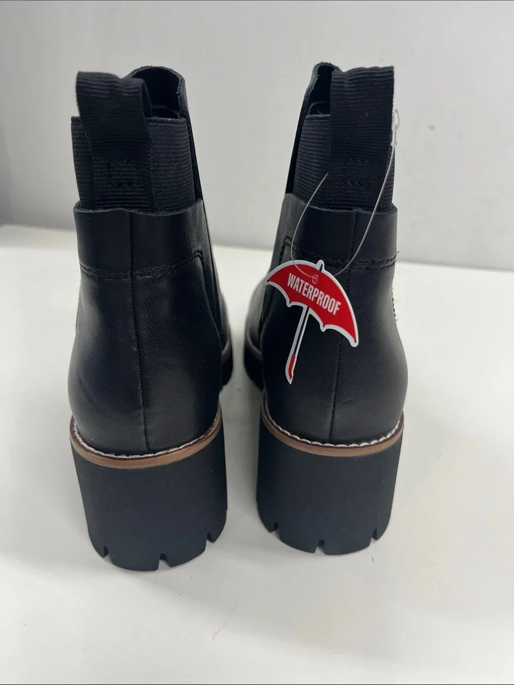 NWT Blondo Women's Danika Waterproof Boot in Black Leather Size 8